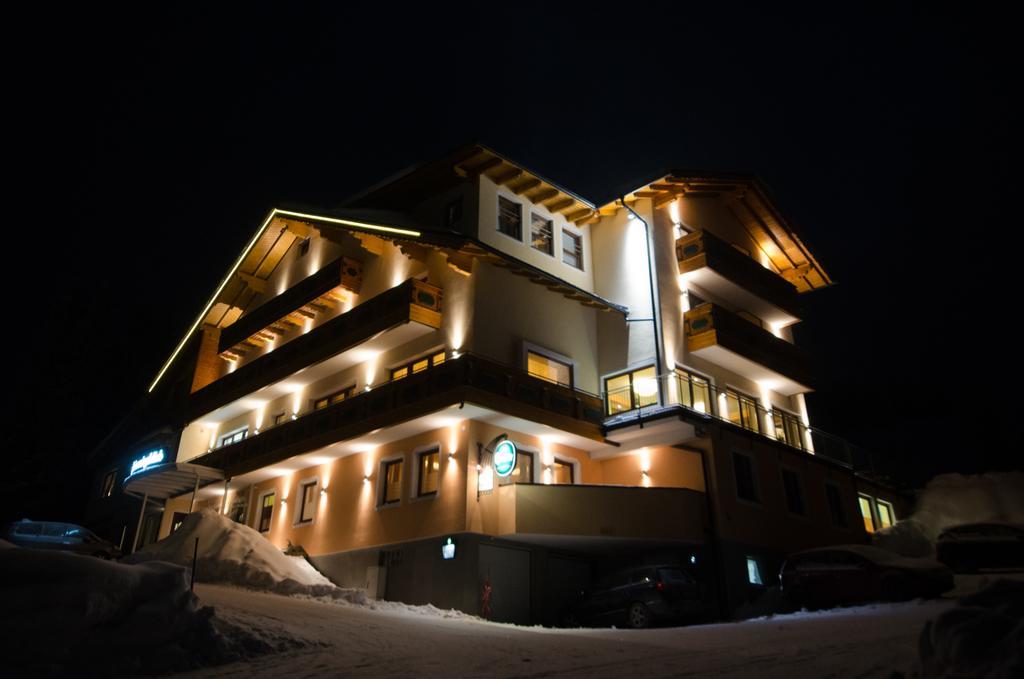 Alpengasthof Grimmingblick Planneralm Exteriér fotografie